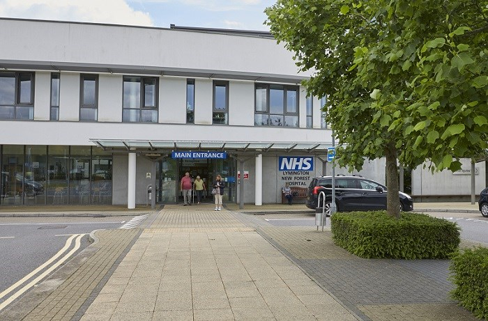 Lymington Hospital.jpg